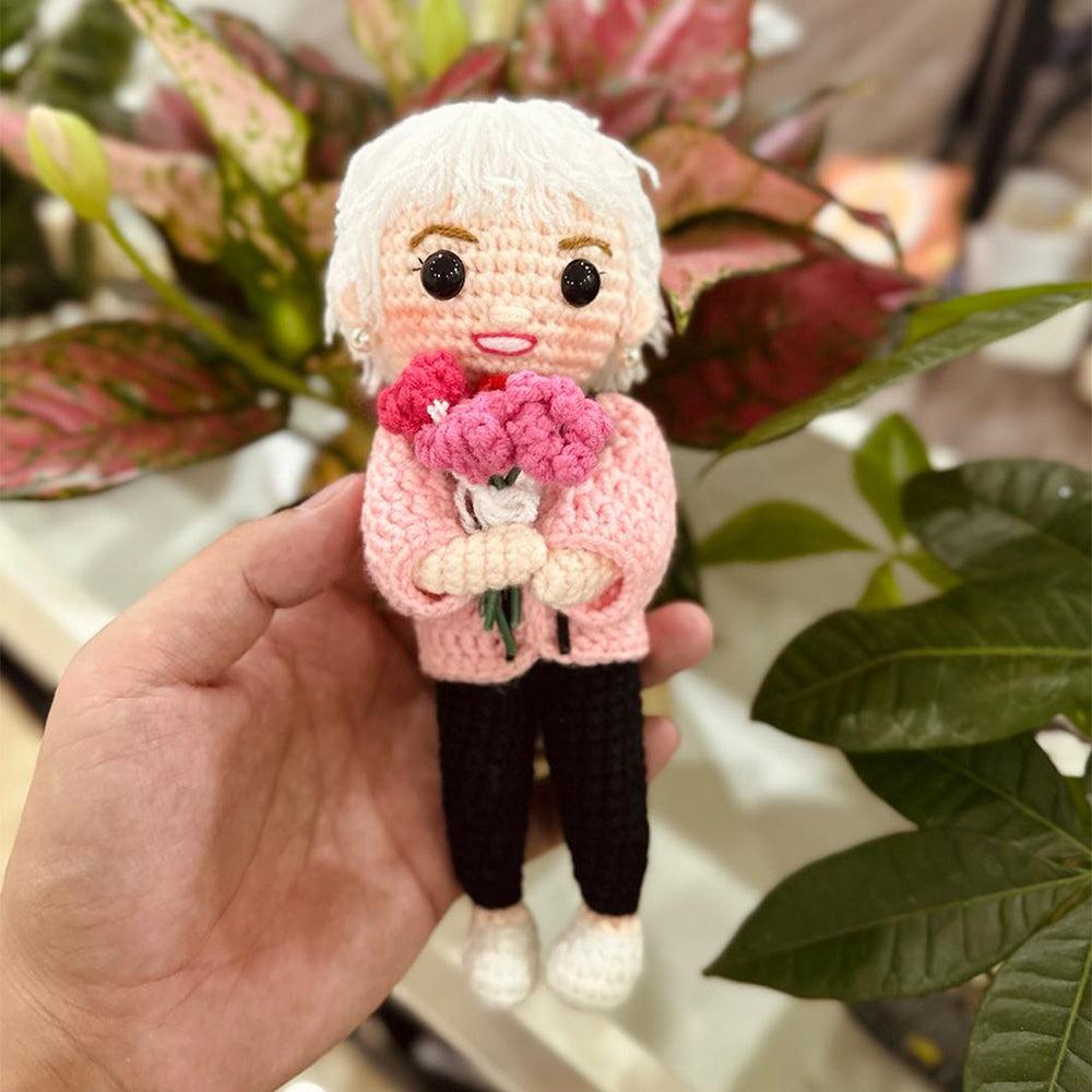 Personalized Crochet Doll with Photo Card "Siempre Estoy Contigo"