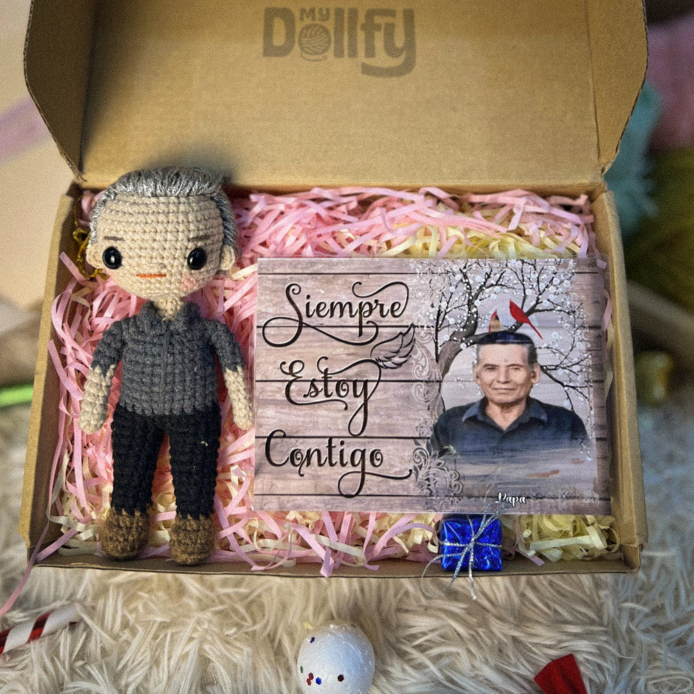Personalized Crochet Doll with Photo Card "Siempre Estoy Contigo"